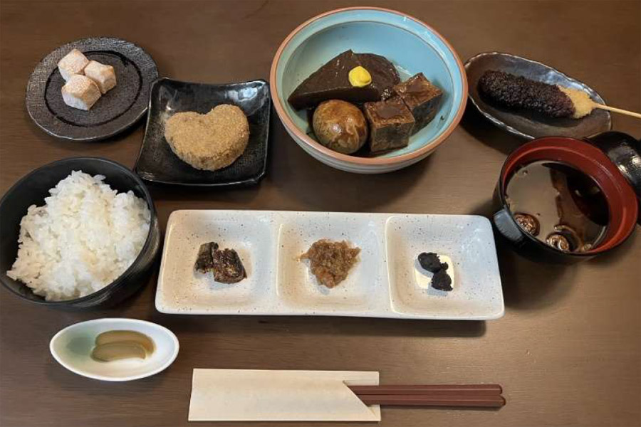 八丁味噌の冷製おでん御膳